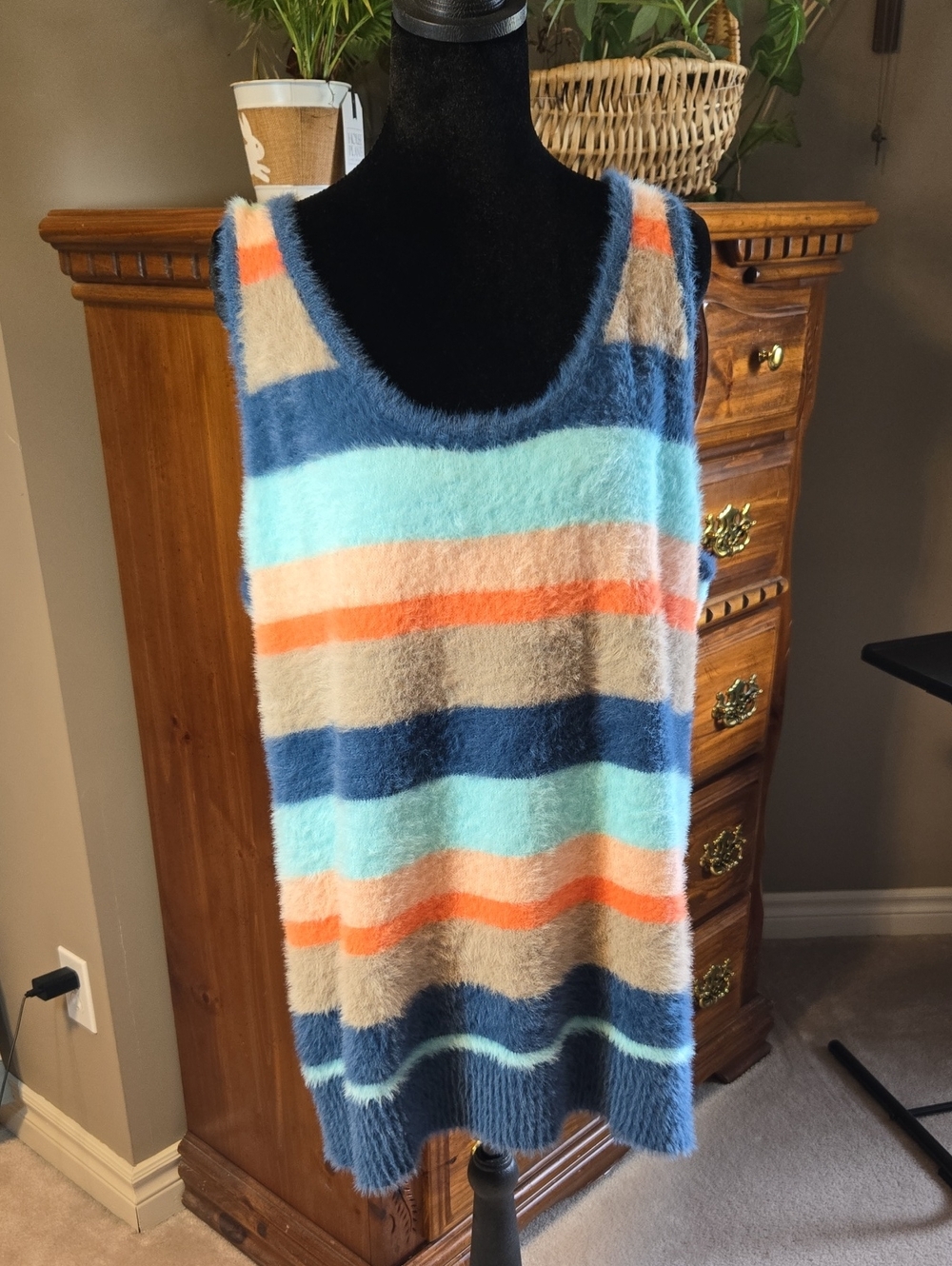 TORRID NWT Women's Striped Fuzzy Tank Top 3X